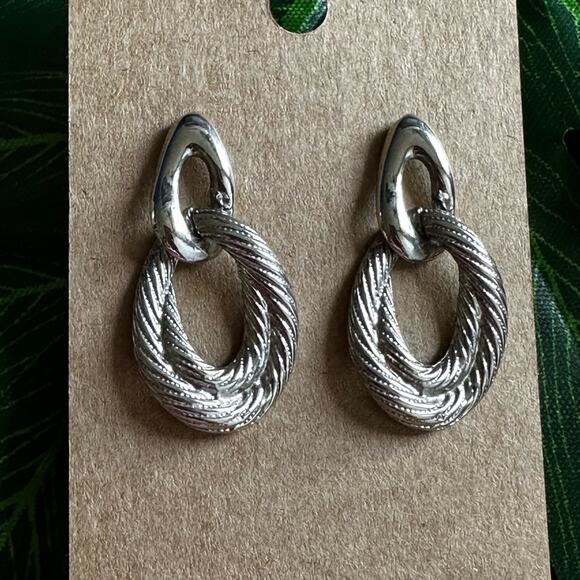 BOGO FREE BOHO SILVER DANGLE EARRINGS - Picture 1 of 6